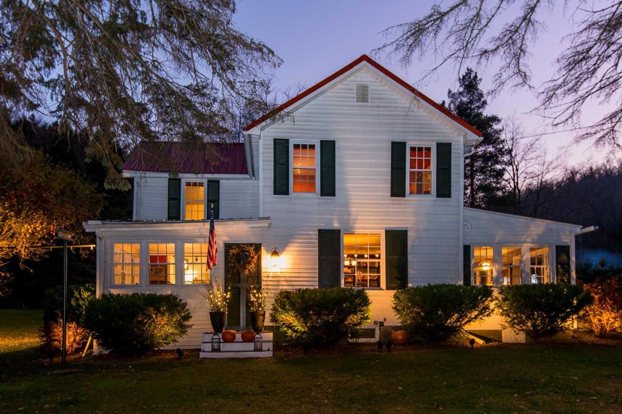 3-acre With Snowmobile And Four-wheeling Trails Ferienhaus
